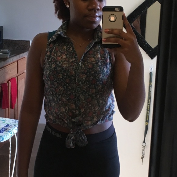 Flower blouse - Picture 4 of 4